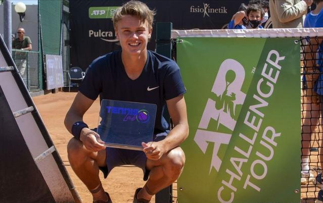 蒂格质疑伊 蒂格质疑伊